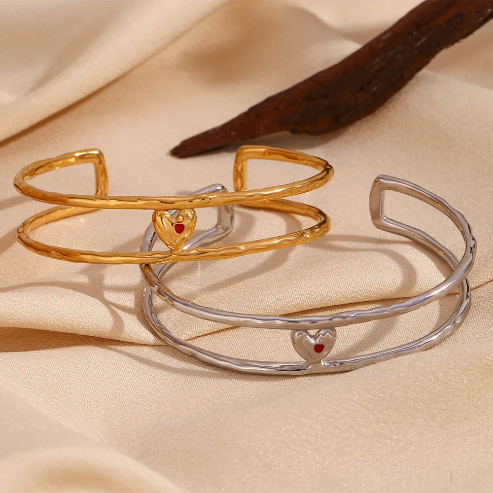 Armband mit emailliertem Herz