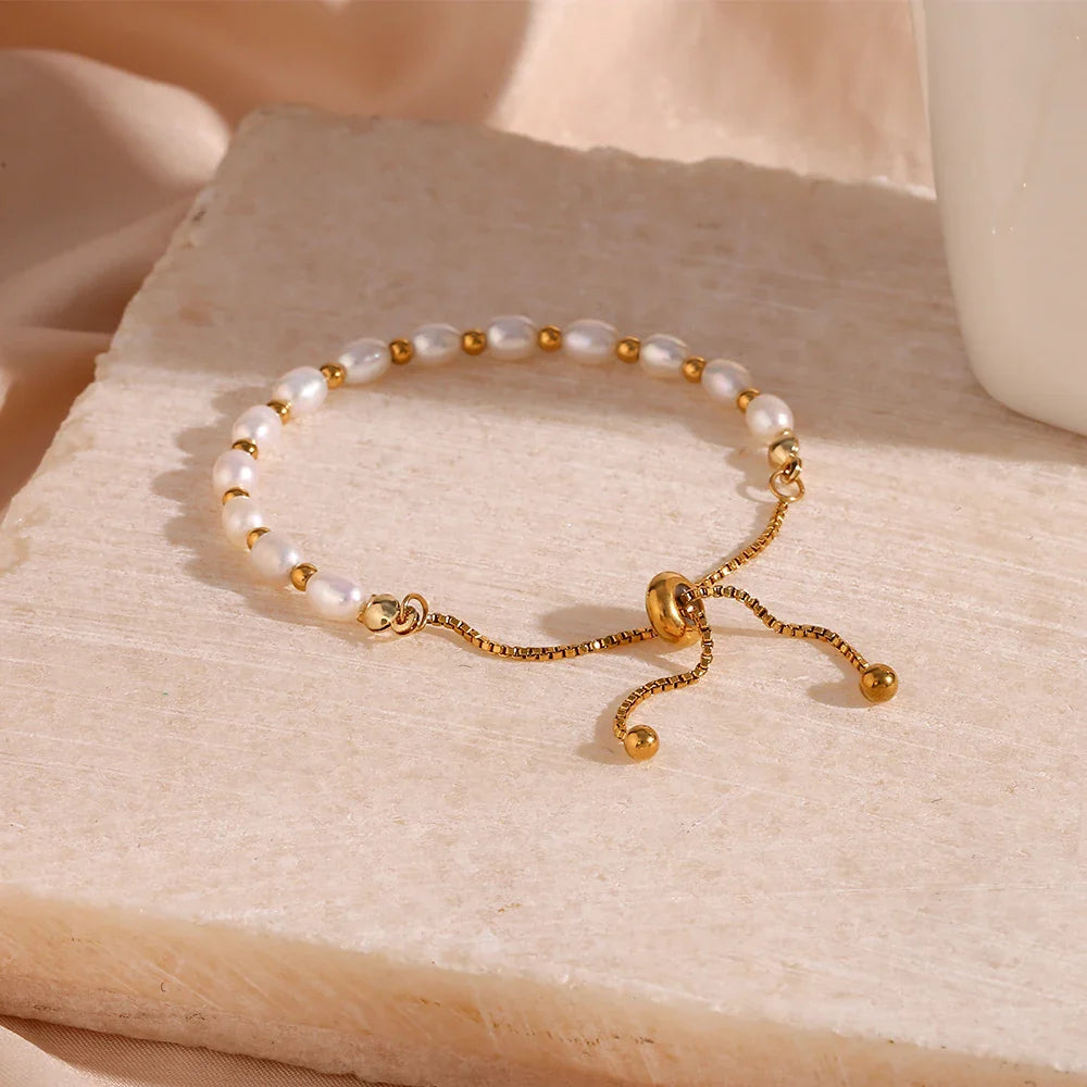 Elegantes Perlenarmband
