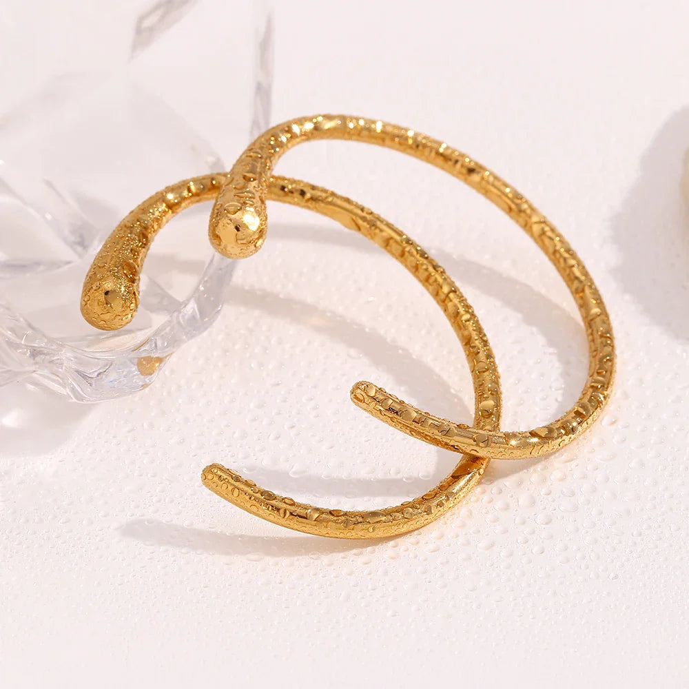 Spiralförmiges Bambus-Armband