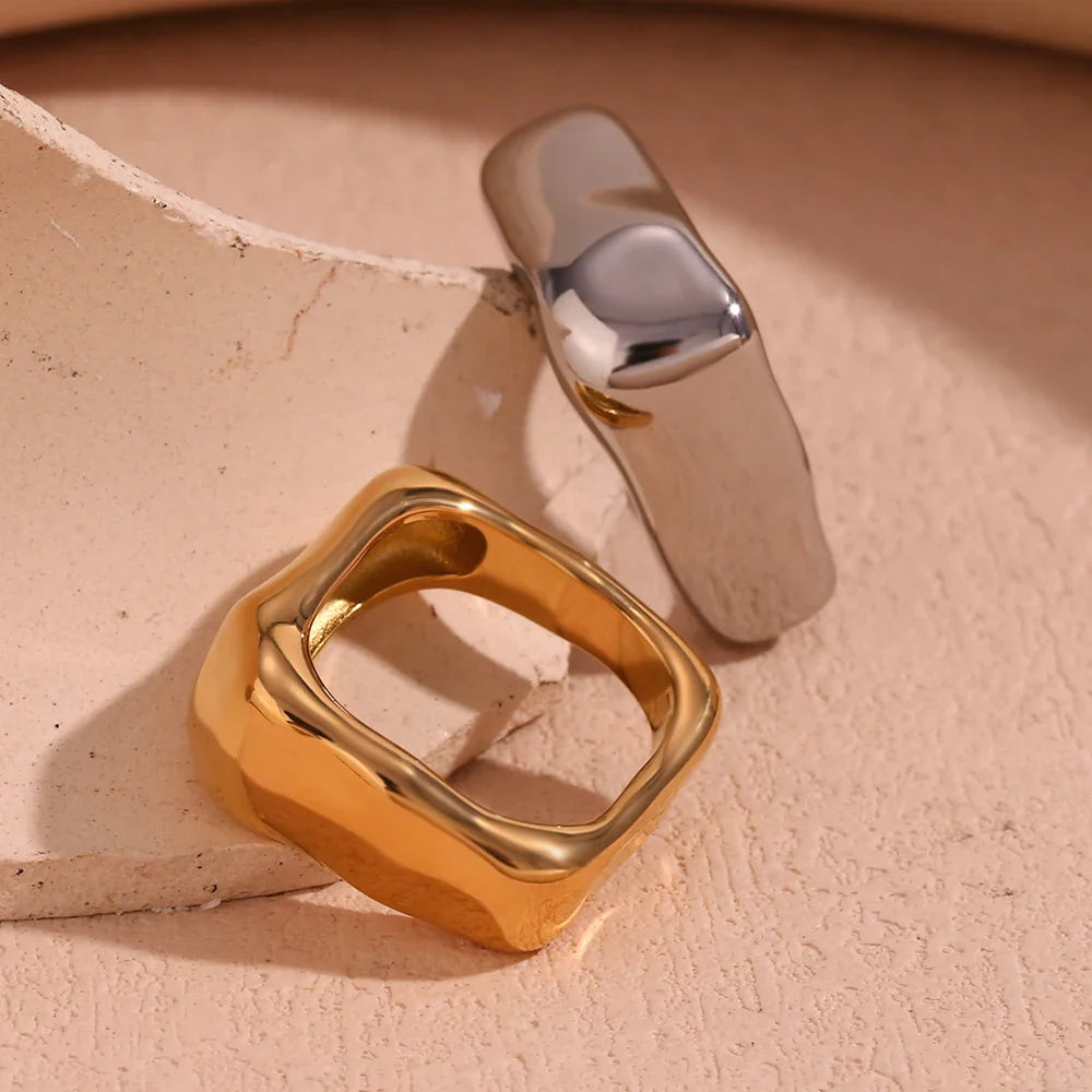 Geometrischer Ring Belle