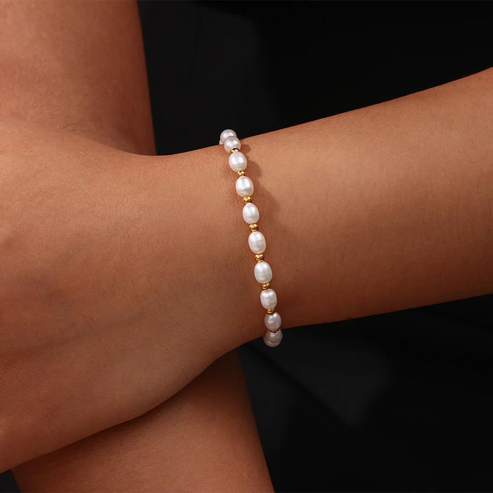 Elegantes Perlenarmband