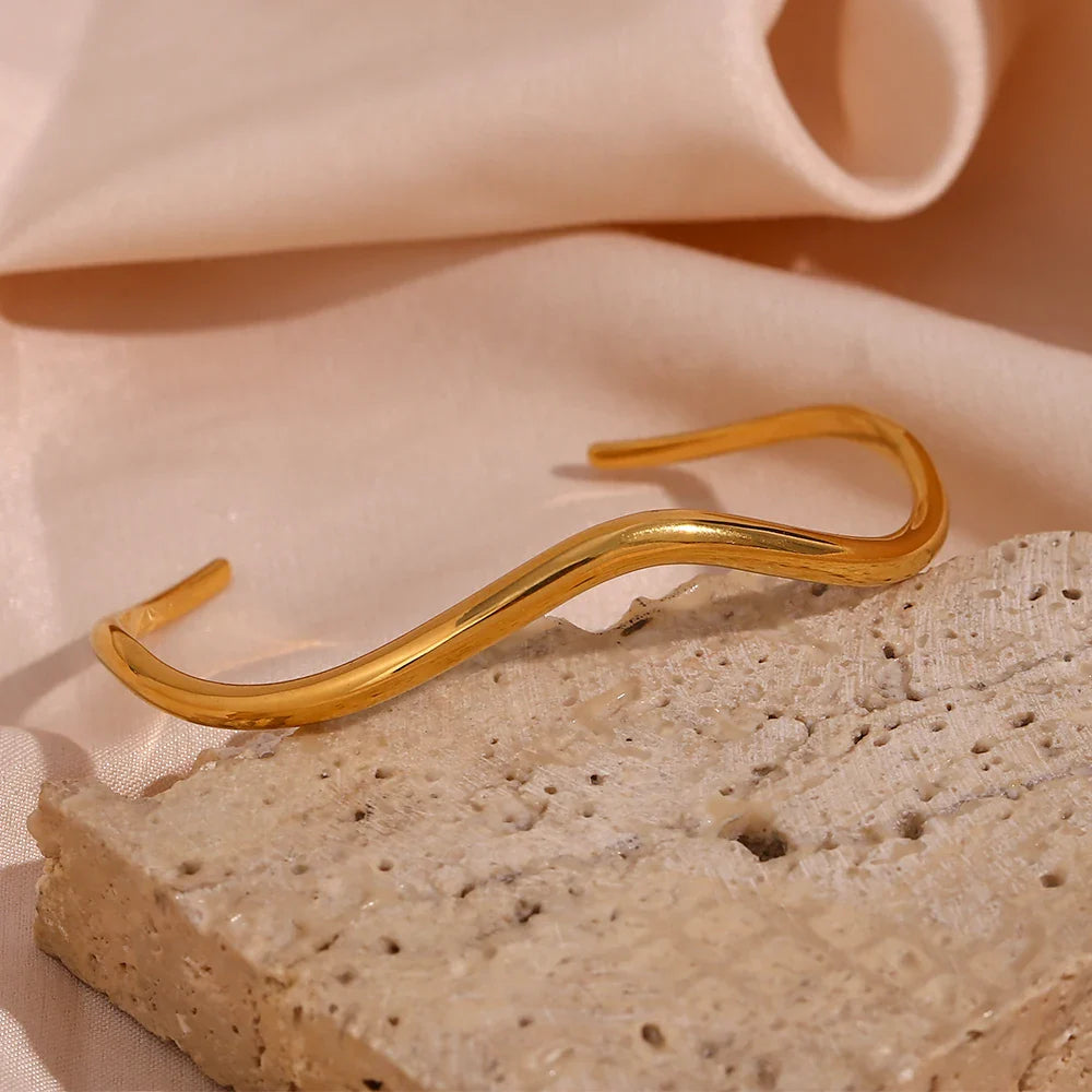 Wellen-Manschettenarmband