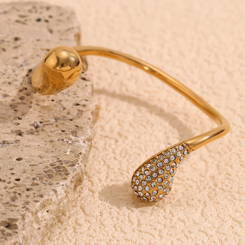 Verstellbares Tropfenarmband