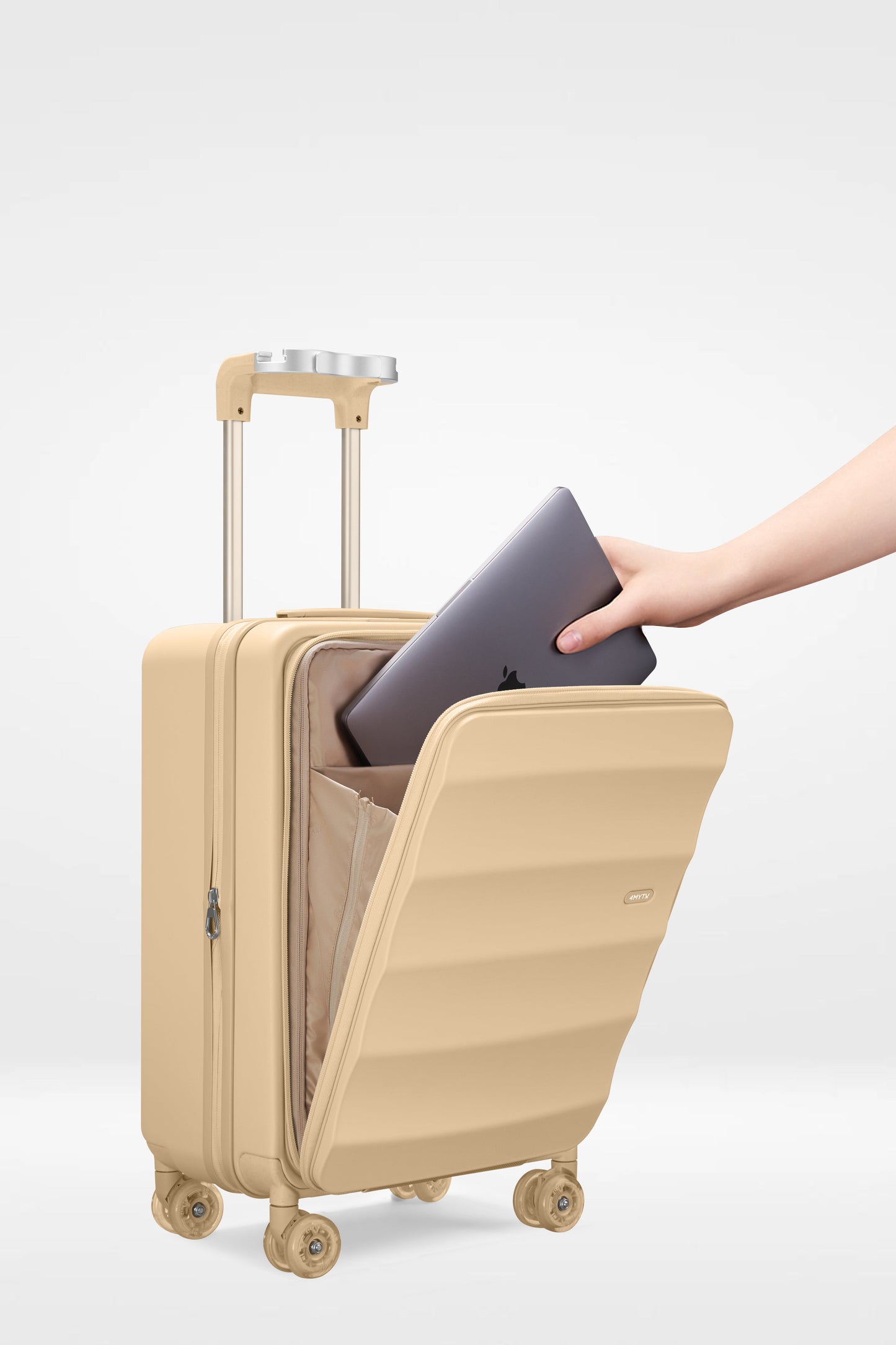 Tank Carry-On in Sandstorm