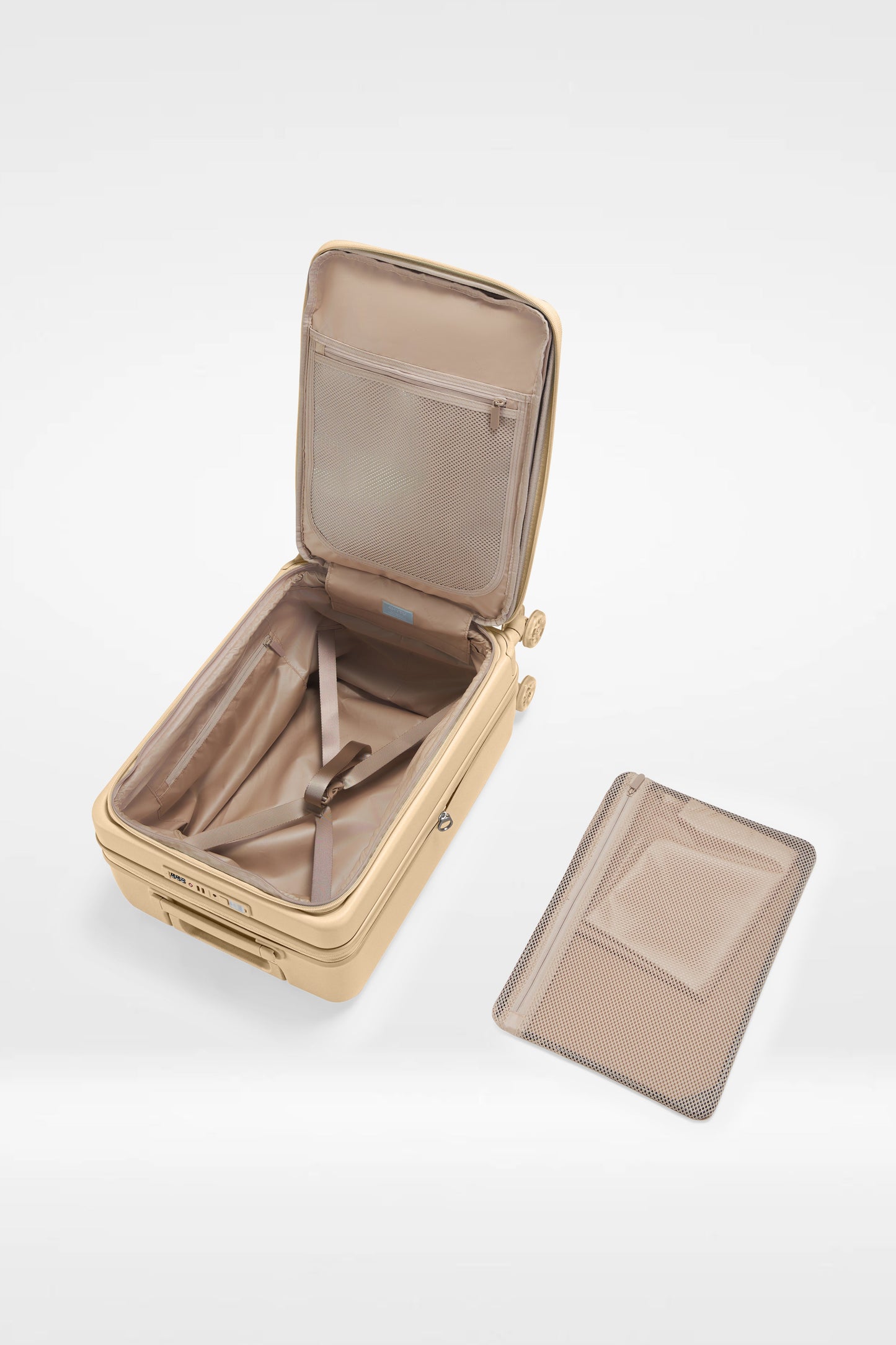 Tank Carry-On in Sandstorm