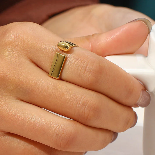 Geometrischer Goldring