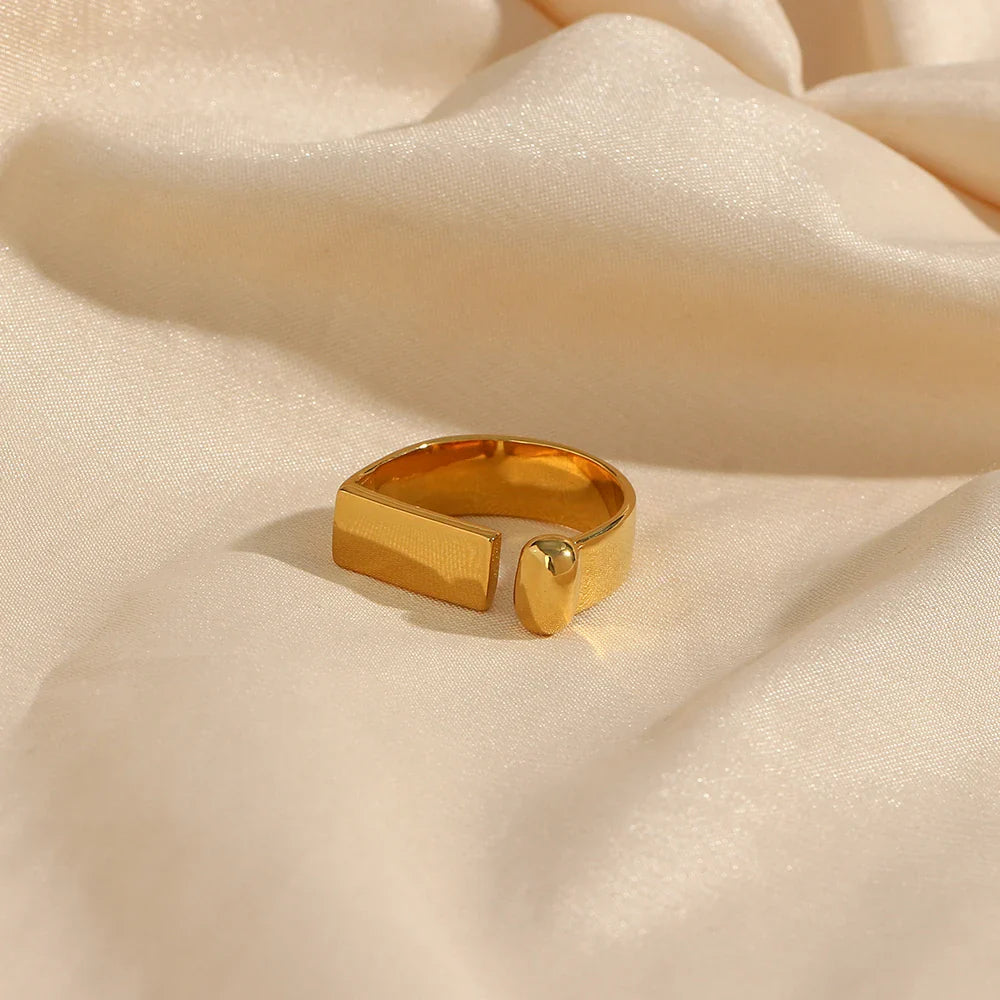Geometrischer Goldring