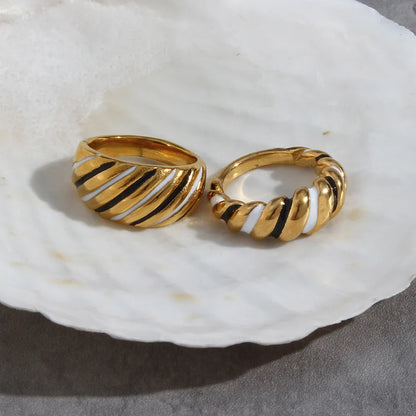 Goldener Croissant-Ring