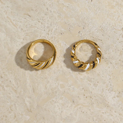 Goldener Croissant-Ring