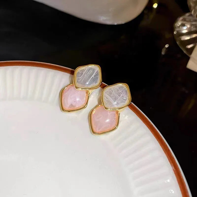 Brincos Geométricos Elegantes - Joias Requintadas 2024