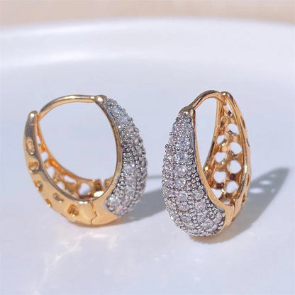 Brincos de Argola Dourados com Zircônia Brilhante