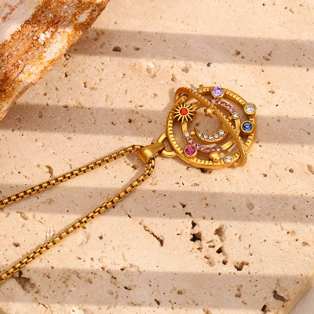 Colar Lunar 18K