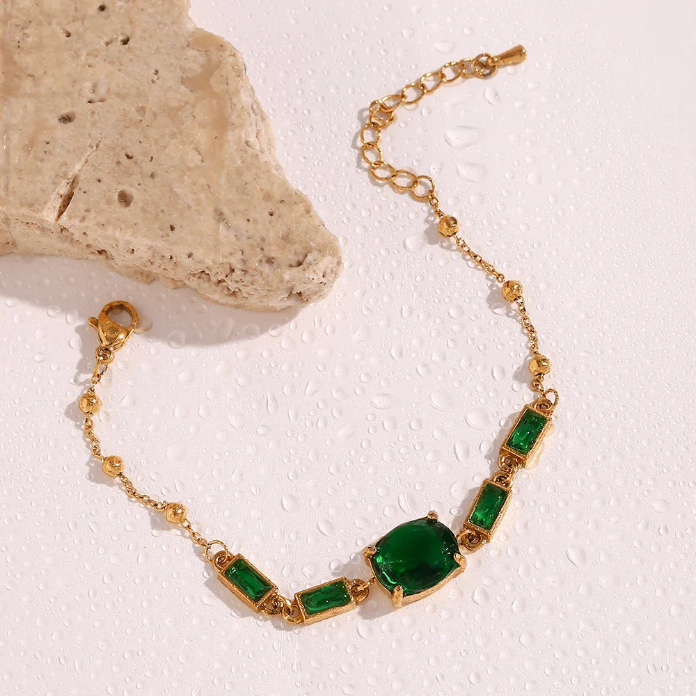 Elegantes grünes Armband