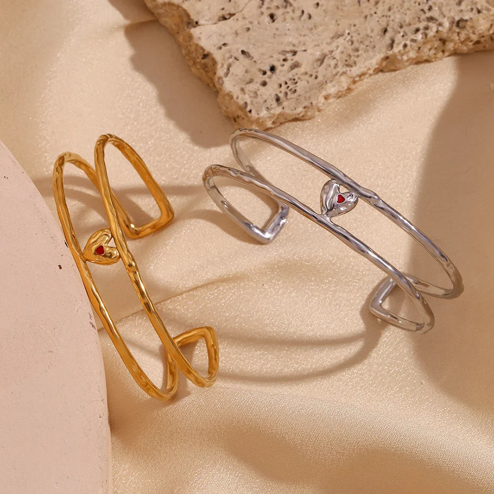 Armband mit emailliertem Herz
