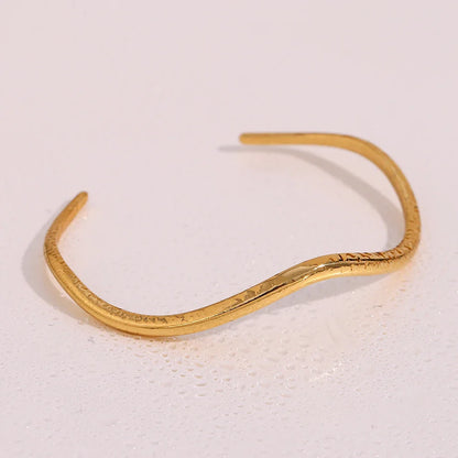 Wellen-Manschettenarmband