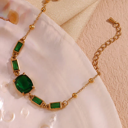 Elegantes grünes Armband