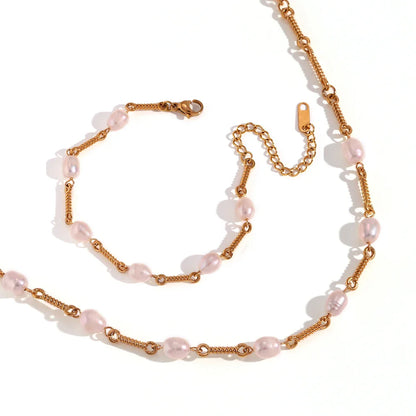 Kette und Armband mit Perlen