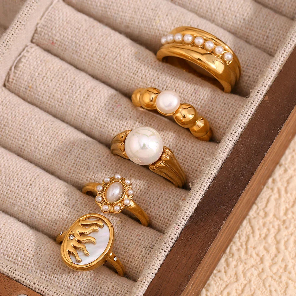 Jewelry & Accessories > Rings