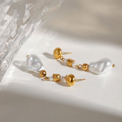 Brincos Elegantes de Pérola Banhados a Ouro 18K