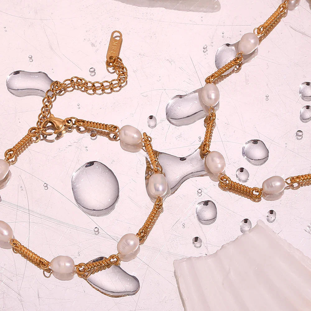 Kette und Armband mit Perlen