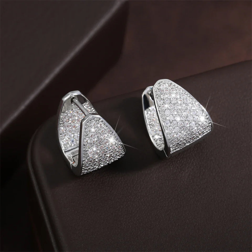 Brincos de Argola Zircão Triangular Versáteis