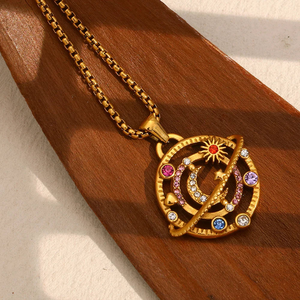 Colar Lunar 18K